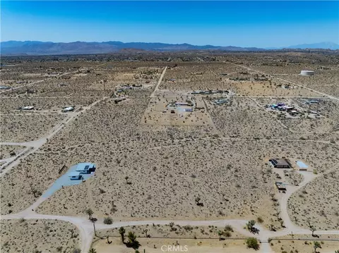 57877 La Crescenta, Yucca Valley, CA 92284 photo 11