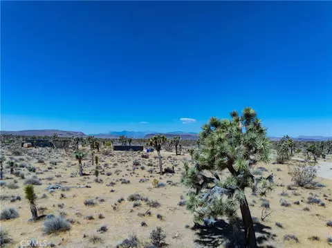 57877 La Crescenta, Yucca Valley, CA 92284 photo 24