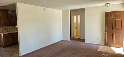 Living - 7745 Joshua Vw, Yucca Valley, CA 92284 photo 6 of 8
