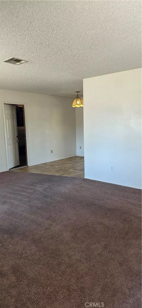 Living - 7745 Joshua Vw, Yucca Valley, CA 92284 photo 1 of 8