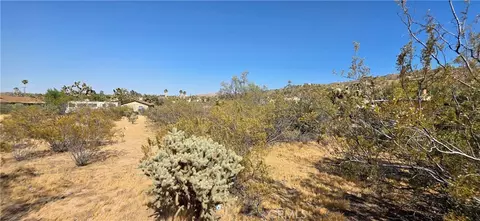 Exterior - 7745 Joshua Vw, Yucca Valley, CA 92284 photo 12 of 16