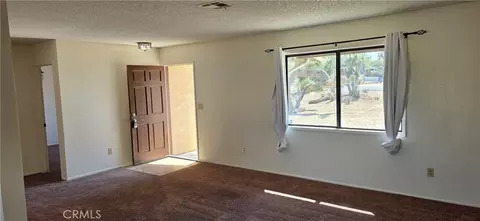 Living - 7745 Joshua Vw, Yucca Valley, CA 92284 photo 8 of 8