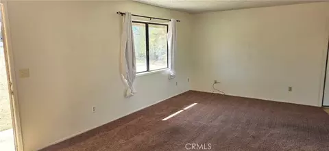 Living - 7745 Joshua Vw, Yucca Valley, CA 92284 photo 5 of 8