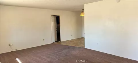 Living - 7745 Joshua Vw, Yucca Valley, CA 92284 photo 4 of 8