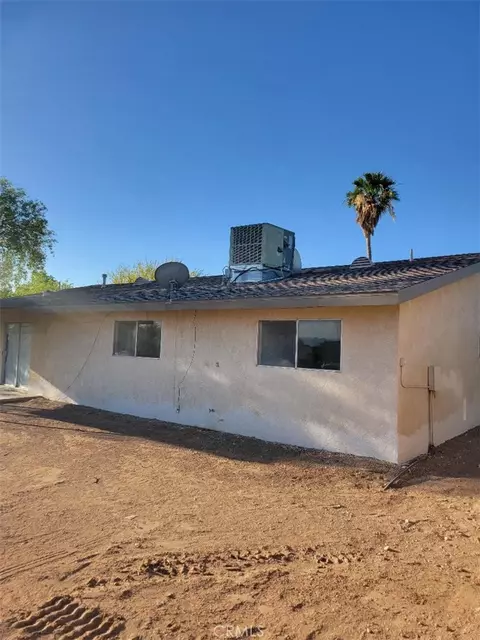 Exterior - 1340 Larchwood, Needles, CA 92363 photo 2 of 5