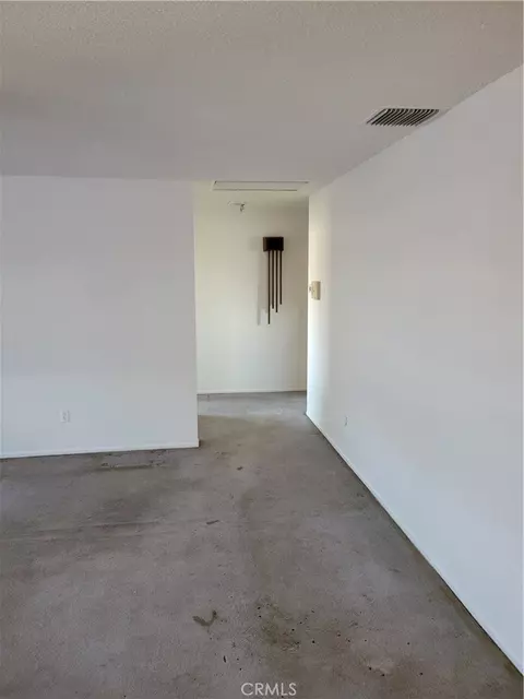 Entry Way - 1340 Larchwood, Needles, CA 92363 photo 2 of 3