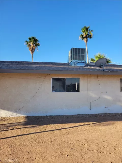 Exterior - 1340 Larchwood, Needles, CA 92363 photo 4 of 5