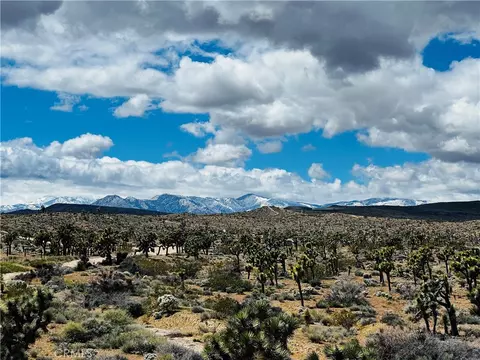 57864 Sunflower Dr, Yucca Valley, CA 92284