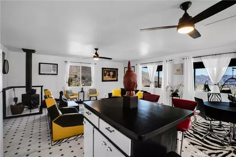 Living - 49490 Big Morongo Canyon Rd, Morongo Valley, CA 92256 photo 10 of 12