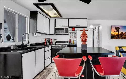 Kitchen - 49490 Big Morongo Canyon Rd, Morongo Valley, CA 92256 photo 2 of 3