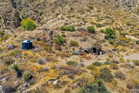 Exterior - 49324 Whiteside, Morongo Valley, CA 92256 photo 9 of 9