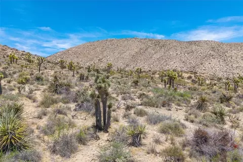 55652 Buena Vista Dr, Yucca Valley, CA 92284