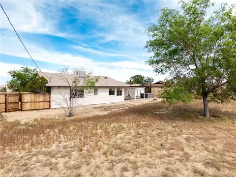 Exterior - 60485 Latham Trl, Joshua Tree, CA 92252 photo 3 of 4