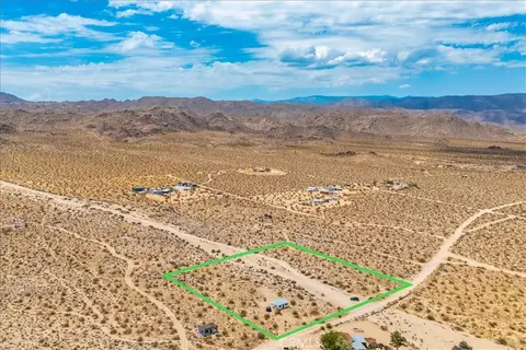 View/Area - 777 Quail Bush Rd, Landers, CA 92285 photo 3 of 7