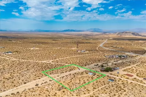View/Area - 777 Quail Bush Rd, Landers, CA 92285 photo 5 of 7