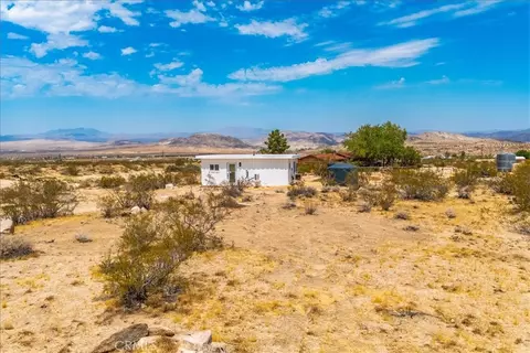 Exterior - 777 Quail Bush Rd, Landers, CA 92285 photo 6 of 11