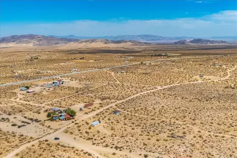 View/Area - 777 Quail Bush Rd, Landers, CA 92285 photo 7 of 7