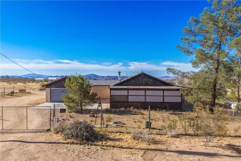 56256 Cone Blvd, Landers, CA 92285