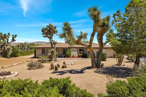 56472 El Dorado Dr, Yucca Valley, CA 92284