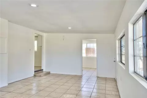 Living - 67446 Appian Rd, Twentynine Palms, CA 92277 photo 4 of 4
