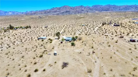 View/Area - 67446 Appian Rd, Twentynine Palms, CA 92277 photo 4 of 4