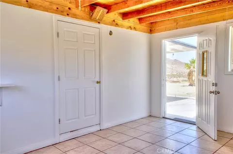 Entry Way - 67446 Appian Rd, Twentynine Palms, CA 92277 photo 1 of 5