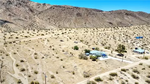 View/Area - 67446 Appian Rd, Twentynine Palms, CA 92277 photo 3 of 4