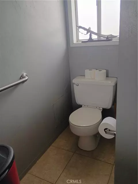Bath - 7613 Cherokee, Yucca Valley, CA 92284 photo 1 of 2