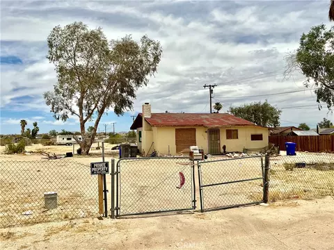 Exterior - 72116 Sullivan, Twentynine Palms, CA 92277 photo 2 of 13