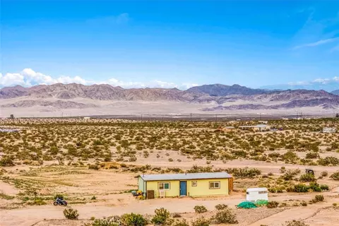 67550 Del Oro Rd, Twentynine Palms, CA 92277