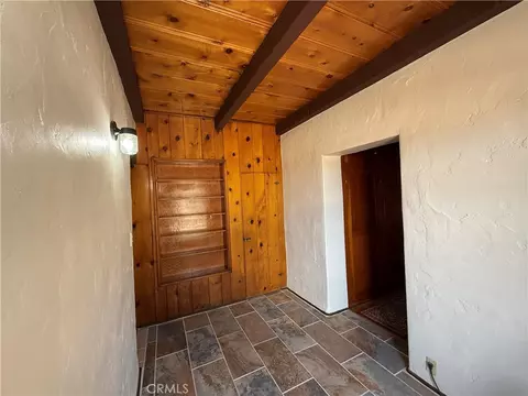 Entry Way - 6591 N Star, Twentynine Palms, CA 92277 photo 4 of 7