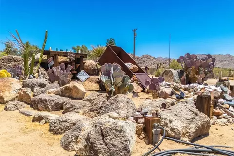 Exterior - 63436 Doggie, Joshua Tree, CA 92252 photo 21 of 34