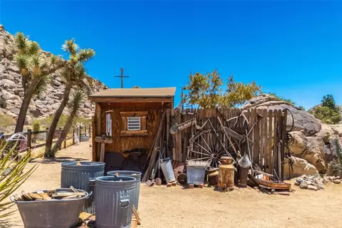 Exterior - 63436 Doggie, Joshua Tree, CA 92252 photo 5 of 34