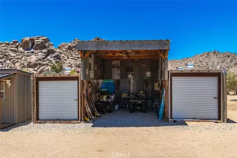 Exterior - 63436 Doggie, Joshua Tree, CA 92252 photo 31 of 34