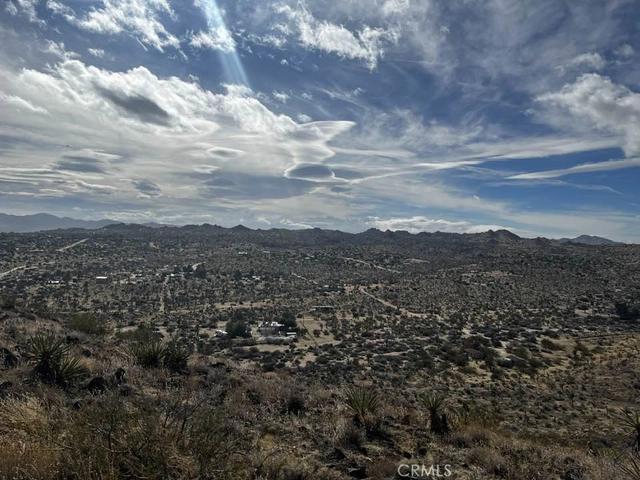 56365 Terra Vista Dr, Yucca Valley, CA 92284
