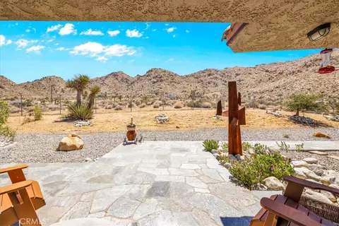 Exterior - 7880 Wesley Rd, Joshua Tree, CA 92252 photo 3 of 12