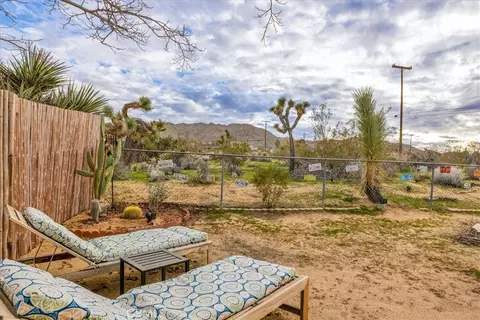 Exterior - 60369 Adobe Dr, Joshua Tree, CA 92252 photo 19 of 34