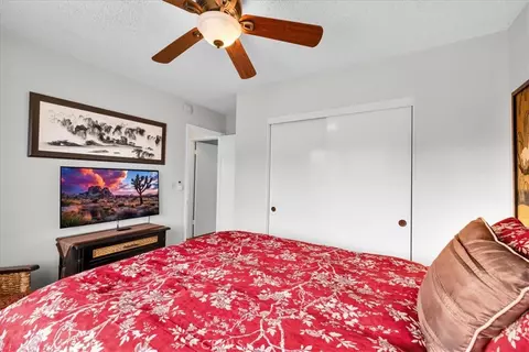 Bedroom - 60369 Adobe Dr, Joshua Tree, CA 92252 photo 3 of 6