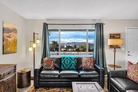 Living - 60369 Adobe Dr, Joshua Tree, CA 92252 photo 3 of 4