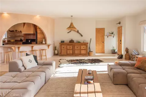Living - 5802 Olema Rd, Yucca Valley, CA 92284 photo 4 of 4