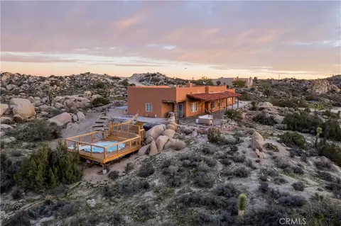 Exterior - 5802 Olema Rd, Yucca Valley, CA 92284 photo 20 of 22