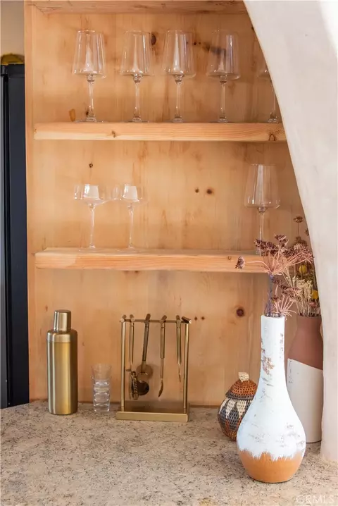 Kitchen - 5802 Olema Rd, Yucca Valley, CA 92284 photo 5 of 5