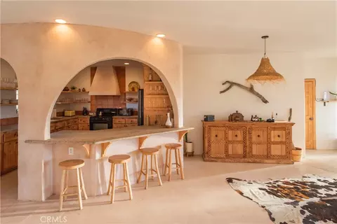 Kitchen - 5802 Olema Rd, Yucca Valley, CA 92284 photo 1 of 5