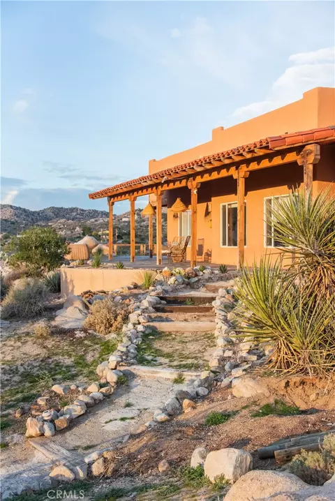 Exterior - 5802 Olema Rd, Yucca Valley, CA 92284 photo 4 of 22