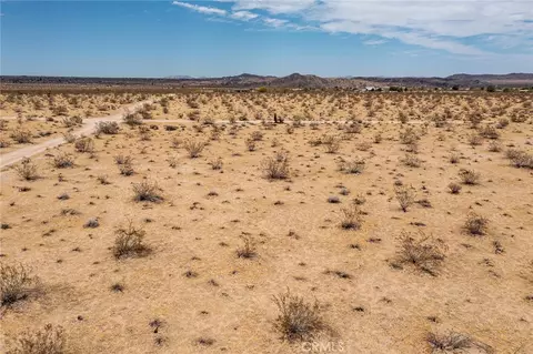5589 Sutton Ave, Joshua Tree, CA 92252 photo 6