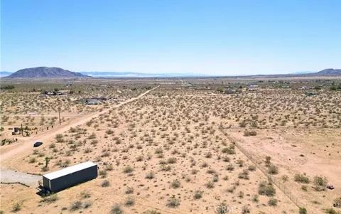 View/Area - 1375 Fortuna Ave, Landers, CA 92285 photo 1 of 1