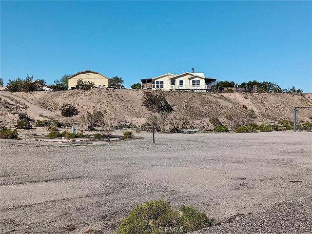 155 E Spikes, Needles, CA 92363