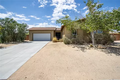 Exterior - 74103 Manana Dr, Twentynine Palms, CA 92277 photo 4 of 8