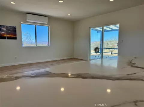 Living - 2675 Geronimo Trl, Landers, CA 92285 photo 2 of 2