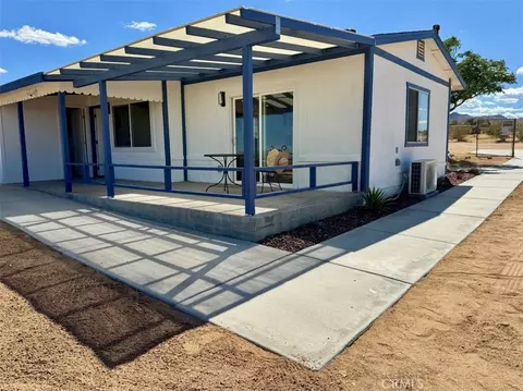 Exterior - 2675 Geronimo Trl, Landers, CA 92285 photo 5 of 7